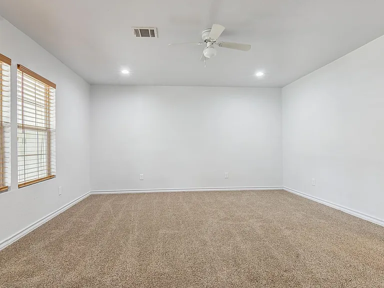 4505 Cochran St — Photo 11