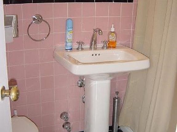 5th image of 408 W 57th St APT 5O