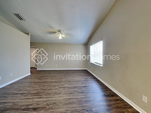 4th image of 10145 Cedar Dune Dr