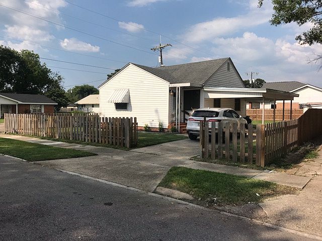 1st image of 1138 4th St