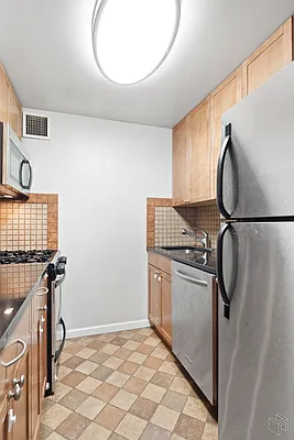 Sold by Halstead Real Estate | media 6