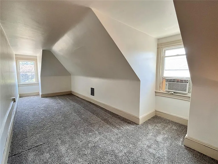 708 Pardee St — Photo 17