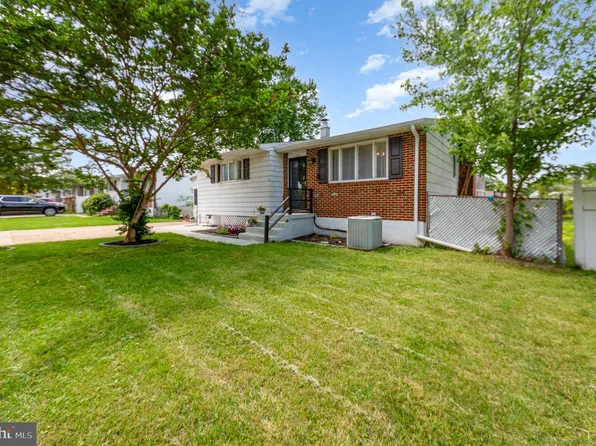 1206 Oakwood Rd, Glen Burnie, MD 21061