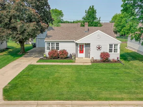 123 S Maple St, Orfordville, WI 53576