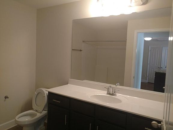 5th image of 8201 Lenox Creekside Dr #M8