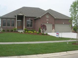 375 Andover Dr, Oswego, IL