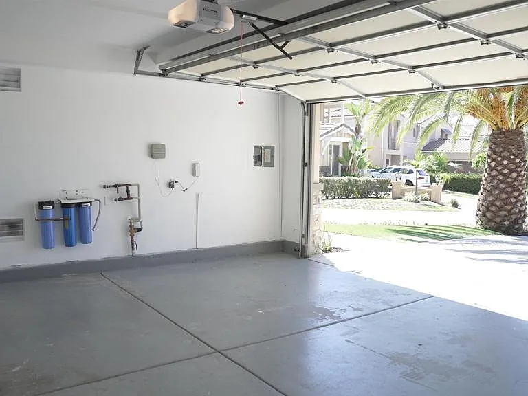 1050 White Alder Ave — Photo 47