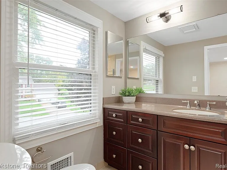 2784 Aldgate Dr — Photo 26