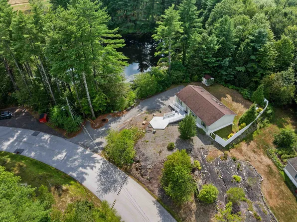 10 Raiders Lane, Raymond, NH 03077
