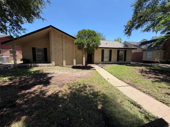 5850 Paisley St, Houston, TX 77096