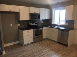 5027 Grassridge Rd, Lincoln, NE 68512