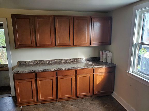 2nd image of 1540 Sibley Ct