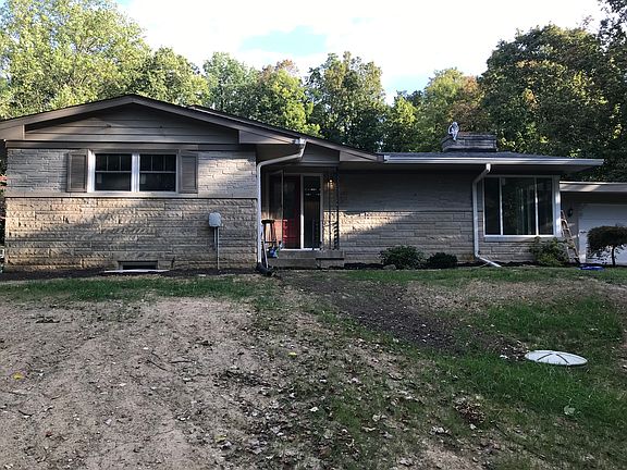2nd image of 3502 Hillcrest Dr
