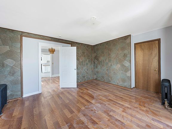 4th image of 542 N 11th St Floor 2