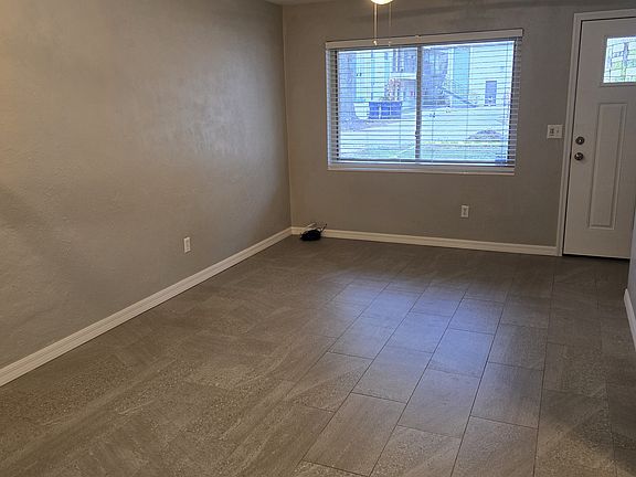 4th image of 650 Avenue B SW