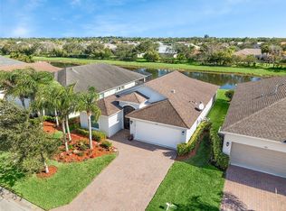 696 Honeybell Ct SW, Vero Beach, FL 32968