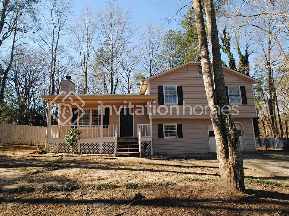 2720 Pine Log Way