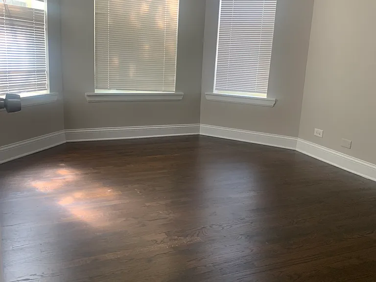 537 E 46th Pl #2 — Photo 1