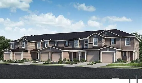 3 bed, 1353 sqft, $2,445 — Photo 2
