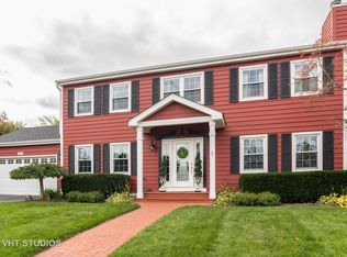1160 S Appletree Ln, Bartlett, IL 60103