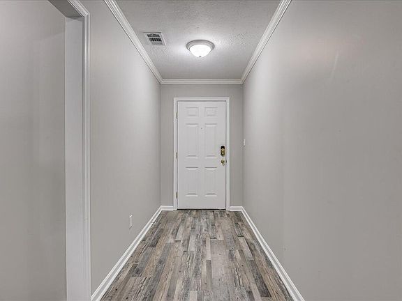 4th image of 4552 Country Glenn Circle