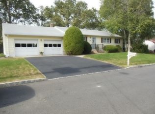 90 Girard Ave, Somerset, NJ 08873