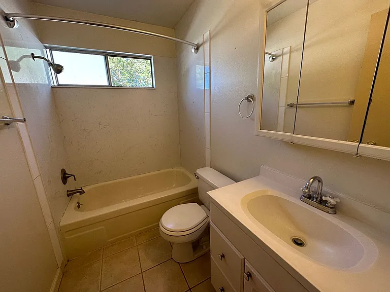 8879 Salmon Falls Dr #C — Photo 20