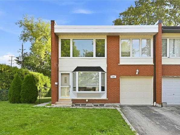2367 Maryvale Ct, Burlington, ON L7P 2P1