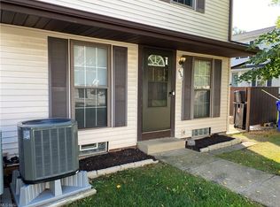 6562 Liberty Bell Dr #24C, Brookpark, OH 44142