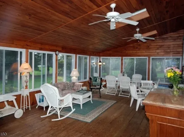 23 Redwood Ter, Flemington, NJ 08822