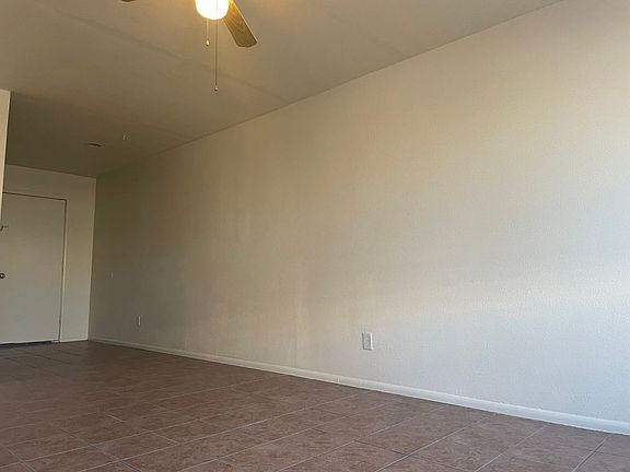 4th image of 2982 E 30th St