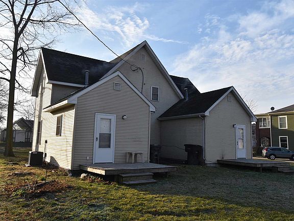 2nd image of 138-138 Division St #140