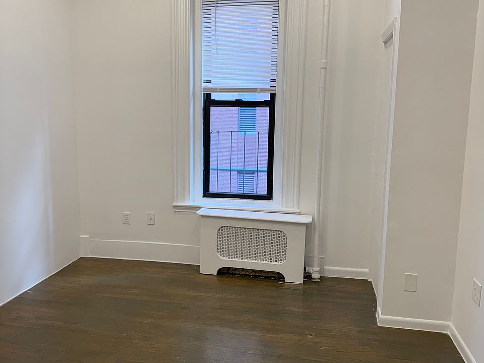 Building Photo 3