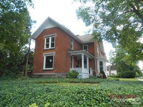 1st image of 600 E Jefferson St