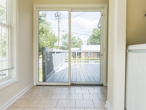 5th image of 1201 Greenville Ave