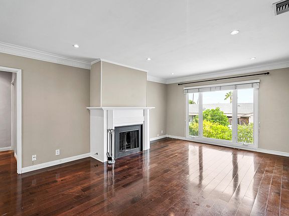 2nd image of 1342 N Crescent Heights Blvd APT 4