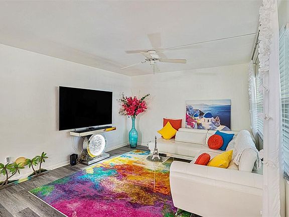 2nd image of 4455 Duhme Rd APT 304