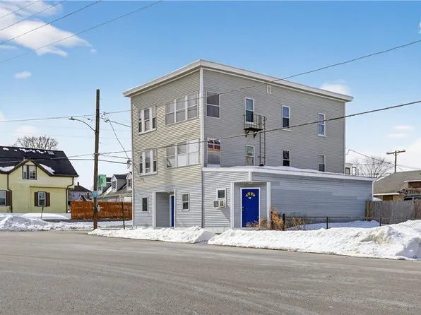 538 Wood Ave, Woonsocket, RI 02895