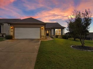 417 Fort Boggy Dr, Georgetown, TX 78633