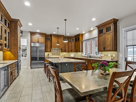 47th image of 555 Williams Rd