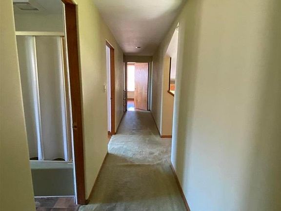 2nd image of 1403 E Houghton Ave