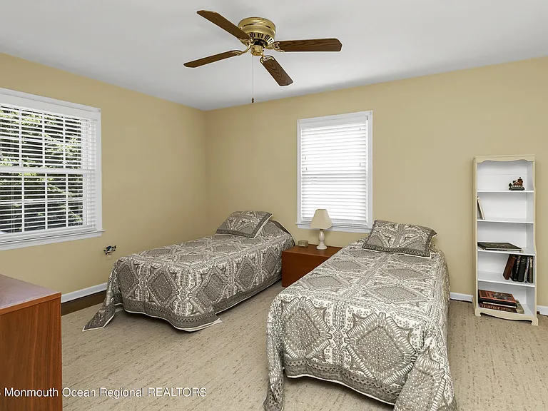 203 Washington Blvd — Photo 19