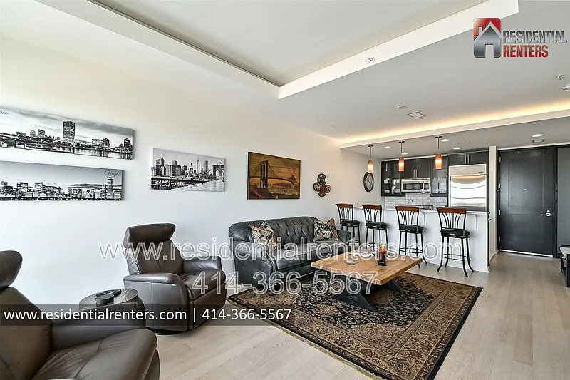 1 bed, 1.0 bath, 870 sqft, $1,950 — Photo 3