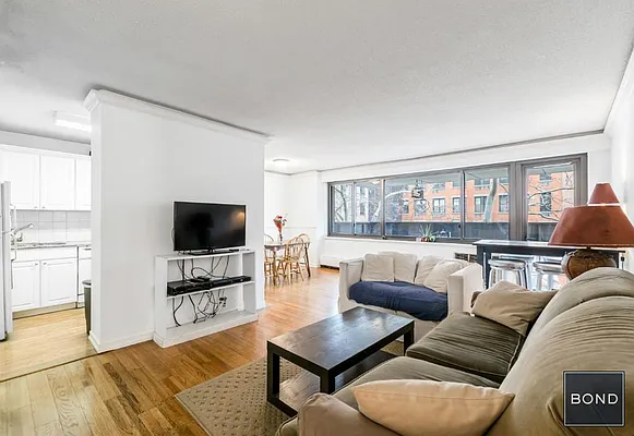 Sold by Bond New York | media 11