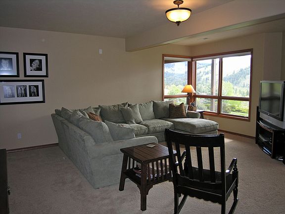 2nd image of 5756 Prospect Dr