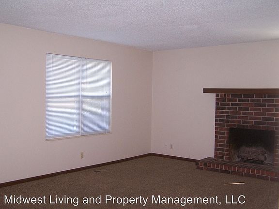 4th image of 2352 S Fuller Ct