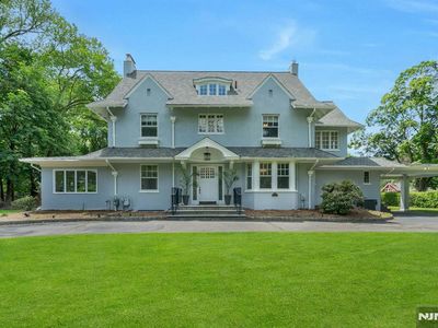 225 Glen Rd, Woodcliff Lake, NJ, 07677