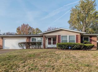 630 Charvel Dr, Florissant, MO