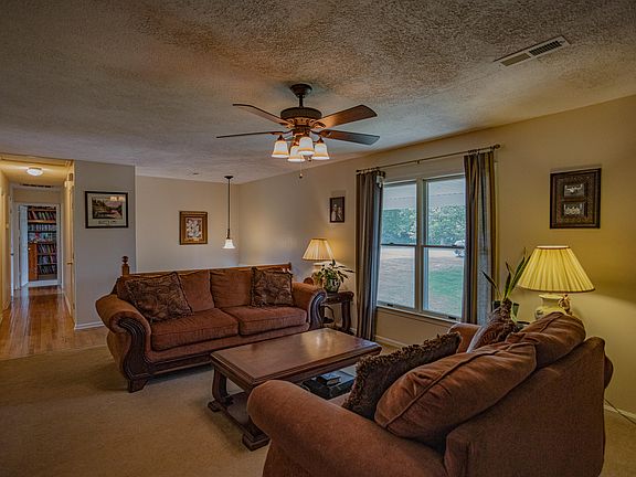 5th image of 66 Breckenridge Ct