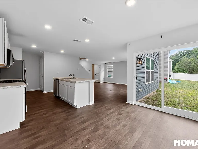 92 Currant Cir — Photo 6